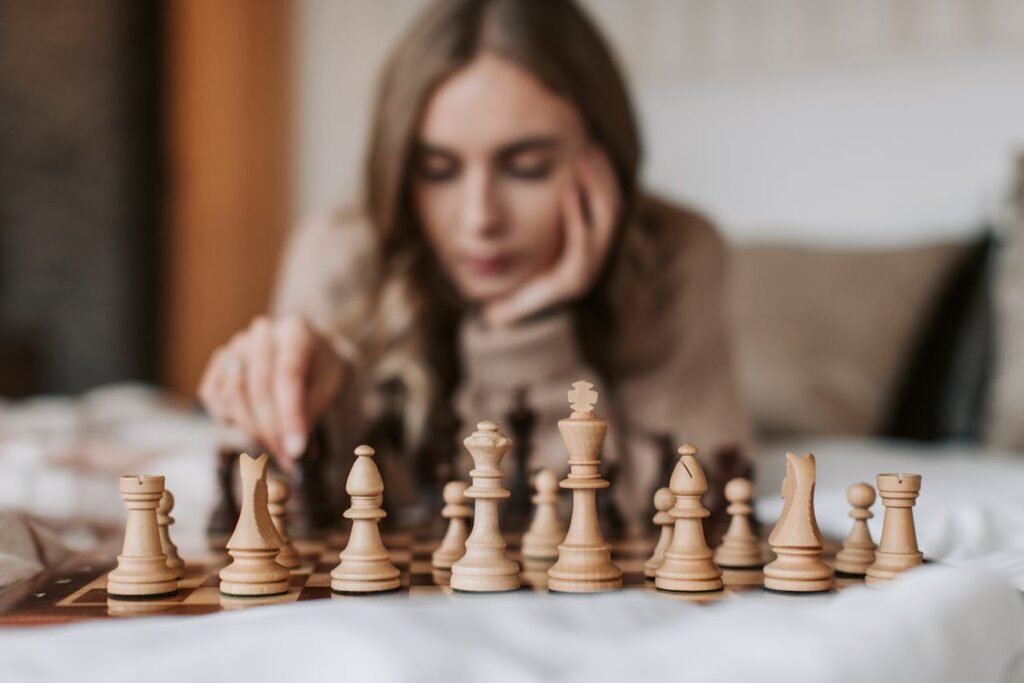 Discover how chess boosts your child’s memory. Learn how this strategic game strengthens recall and cognitive abilities.