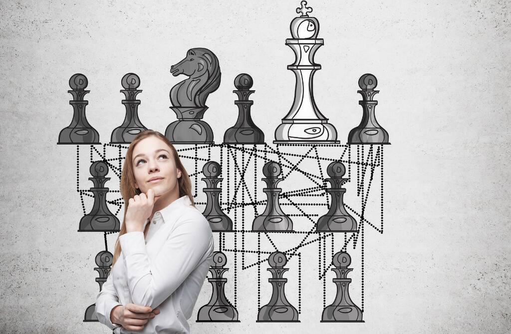 Chess is a mirror that reflects your strengths and weaknesses, both in strategy and in emotional responses. As you play, you begin to notice patterns in your behavior—how you react under pressure, how you deal with setbacks, and what your natural tendencies are when faced with difficult decisions. This self-awareness is crucial for emotional growth.