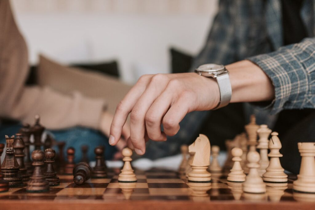 Most local clubs meet only once a week. Lessons are often casual, and group sizes are big.