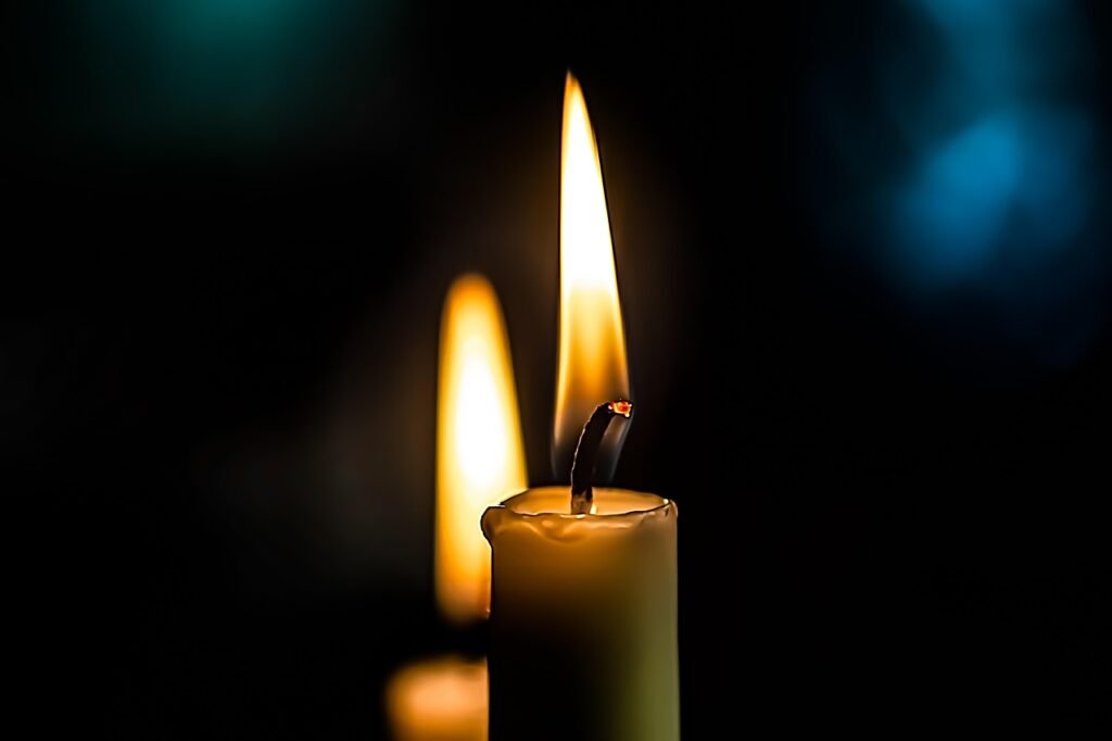When you look closely at a flame, you’ll notice it isn’t always the same color. Sometimes it’s yellow or orange, other times blue, and occasionally even white. These colors aren’t random—they tell us something important about the temperature of the fire and the fuel that’s burning.