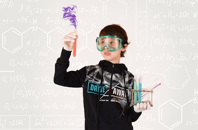 Learning chemical symbols doesn’t have to mean staring at a chart and repeating letters. When kids explore them through games, experiments, and daily observations, the symbols come alive. Here are some simple but powerful ways to make practice enjoyable.