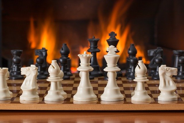 Discover the best 5 chess academies in Roslevan, Ennis. Great for all ages, with classes that sharpen tactics and critical thinking.