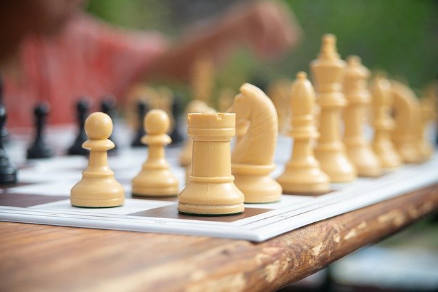 chess-board-3670243_640 Debsie isn’t just “an online chess class