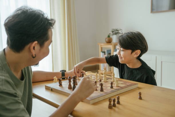 Discover Ocean Park’s top chess coaching centers in Santa Monica. Learn from seasoned instructors in fun, skill-focused classes for players at every level.