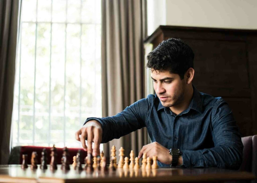 Check out Angell’s top chess academies in Ann Arbor. Join expert-led classes, flexible programs, and competitive training for players of all skill levels.