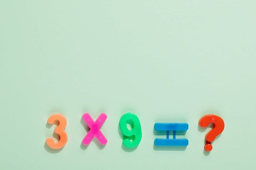 At first glance, Singapore Math and traditional math may seem similar—they both cover addition, subtraction, multiplication, division, fractions, geometry, and so on.