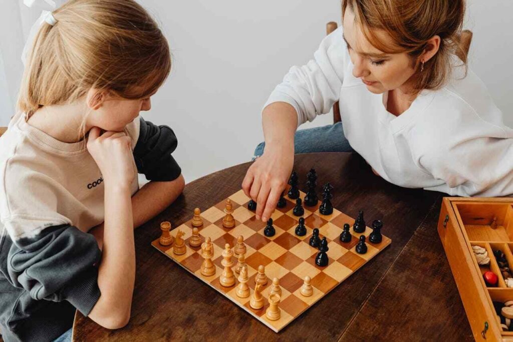 Check out Hillside’s best chess coaching academies in Portland. Get personalized instruction, fun group classes, and competitive chess training for all ages.