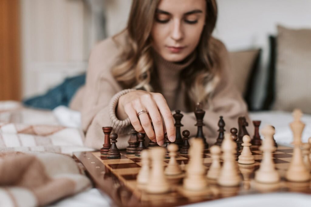 Ashefield, Mullingar is a small and peaceful town. There are a few local clubs and groups that meet to play chess. Some schools offer chess as an after-school activity.