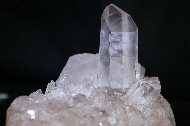 Nature makes crystals in many ways. Some form deep underground, where heat and pressure slowly arrange minerals into patterns. That’s how diamonds are born, after years of pressure squeezing carbon atoms together.