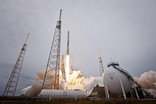 To get those hot gases, a rocket needs fuel. This fuel burns inside the engine, releasing energy. 