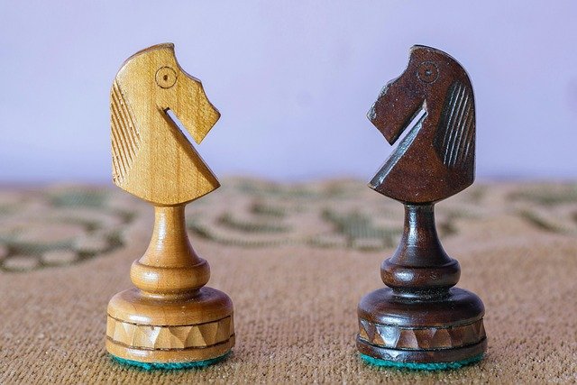 There’s a reason more and more parents in places like KK Nagar, Trichy, are choosing online chess classes over traditional ones.