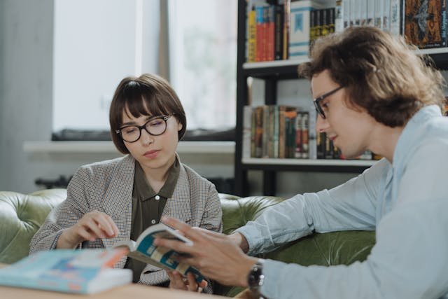 Discover trusted physics tutors and engaging classes in Sacramento, CA. Tailored support to strengthen skills and exam results.