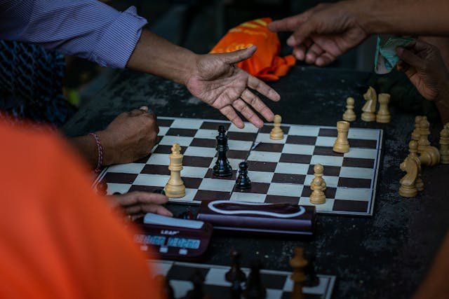 pexels-dwi-candra-2154954319-33681805 (1) Let’s take a closer look at offline chess training—that is, classes or clubs where your child shows up in person, sits across a real board, and learns face-to-face.