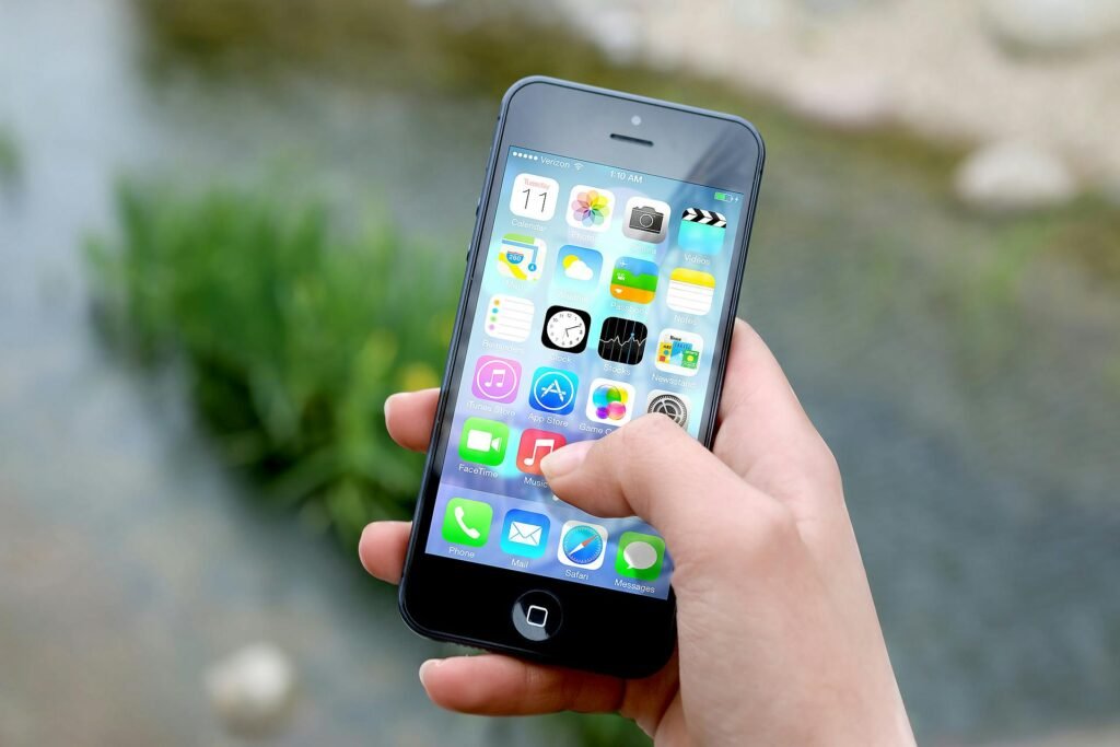 Students who stay off social apps while studying feel more prepared. They don’t panic as much before tests. Why? Because they know they actually understood what they learned. Their study time was clear, deep, and calm.