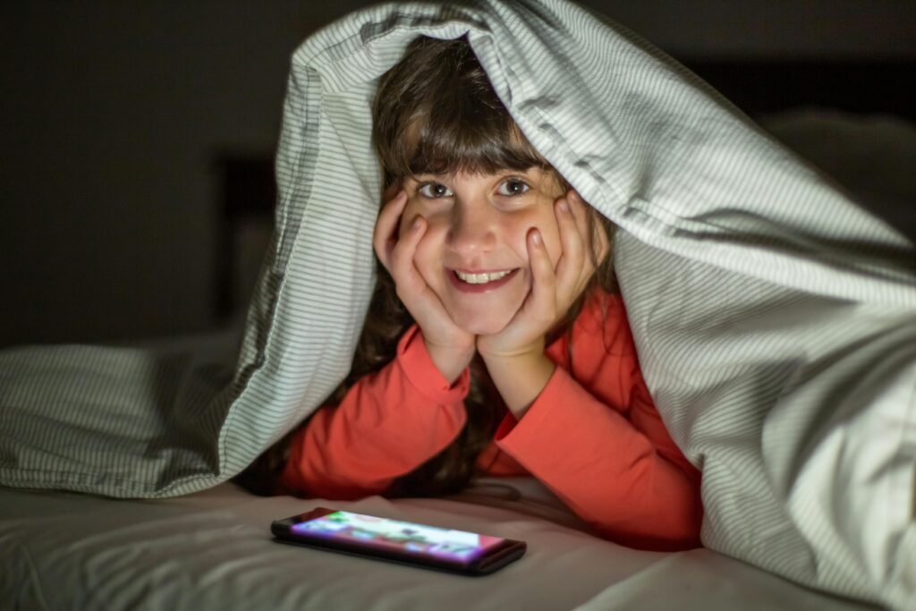 Discover how screen time affects kids' grades. Real stats reveal the truth behind screen habits and school performance. Learn how to find balance that helps kids thrive.