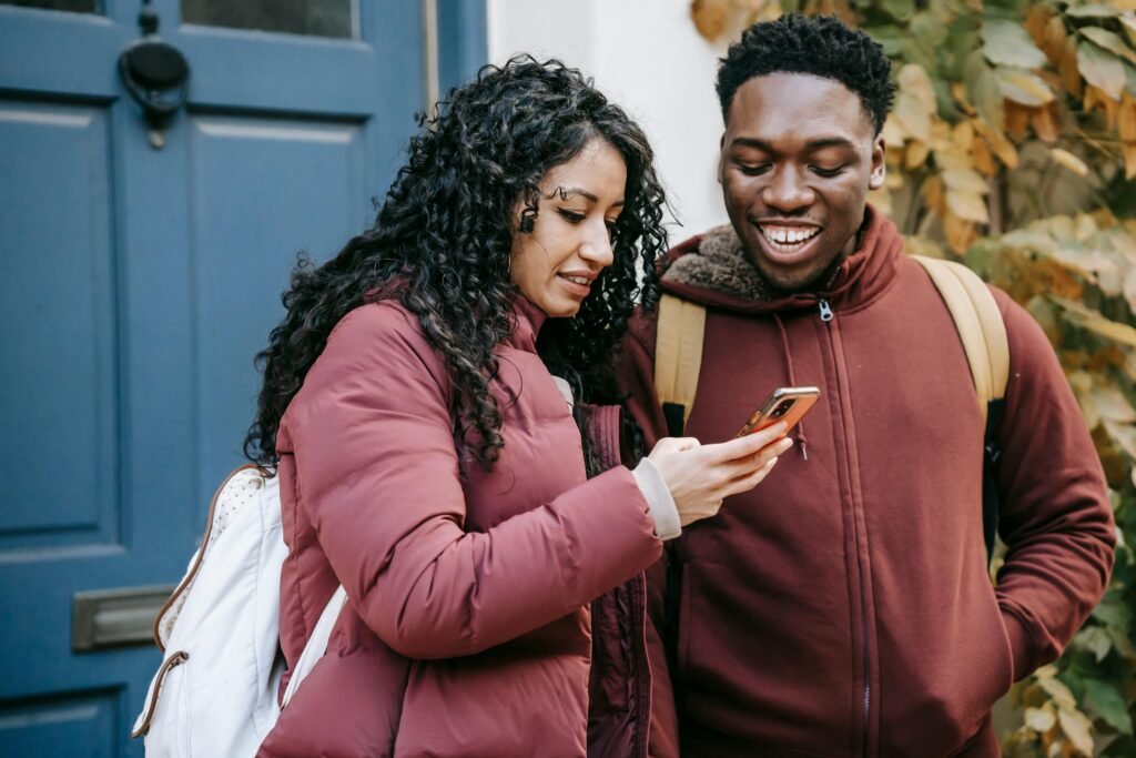 Teens and risky DMs—what’s really happening? Find out the rates of private sharing, exposure, and the real-life consequences.