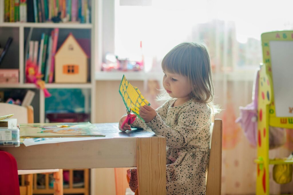 Run two-minute sound sprints, morning and evening. Use a small stack of five cards only. Show the first card, ask for the sound, give a quick high-five, and slide it to the back. If your child misses a sound, model it once and have them echo it three times.