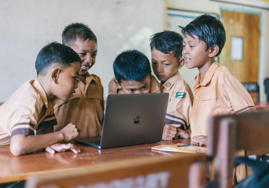 Eight out of ten low-income students don’t have their own learning device—they share it with siblings. Imagine three kids, one tablet, and four homework assignments due tomorrow. Who gets to go first? Who gets left out?