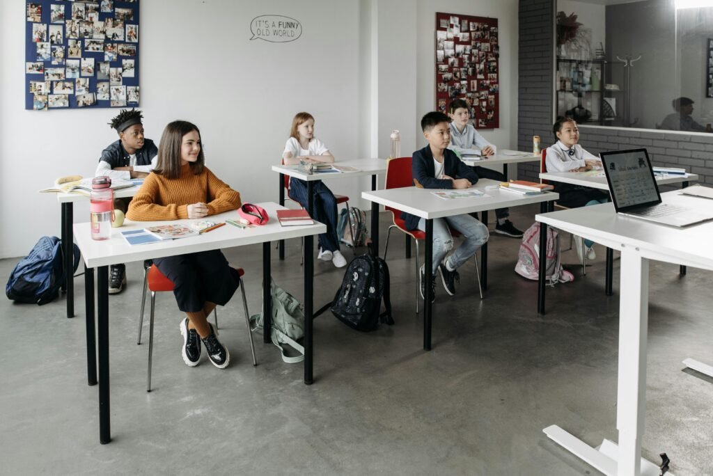 FOMO affects more than feelings—it hits school performance too. Learn how social comparison impacts grades, attendance, and student focus.