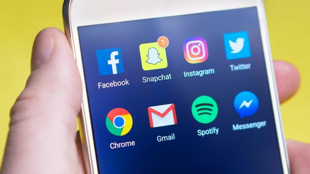 TikTok, Instagram, or Snapchat—who’s using what, and how much? Check out the latest usage data by platform in this quick visual guide.