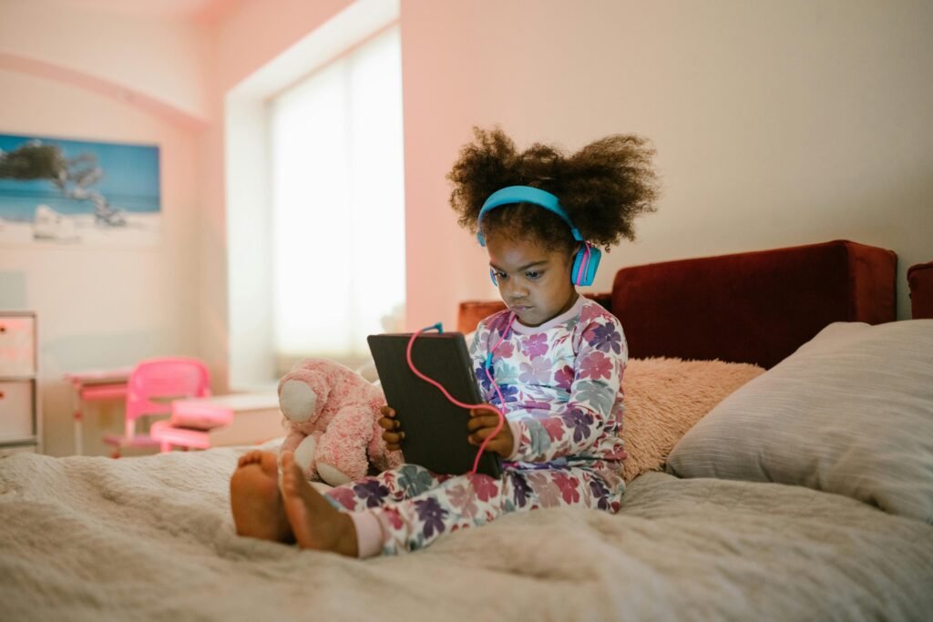 This means that kids who use YouTube videos to add to what they’re already learning—not replace it—get stronger results. The combination of classroom lessons and visual explanations on YouTube helps ideas really click.
