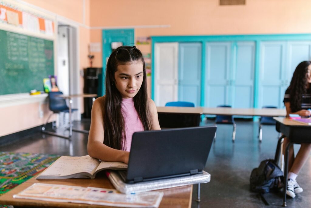 High schoolers are more independent, and it shows in how they use screens. On average, they spend about 2.6 hours a day on school-related screen time. That includes researching, writing essays, using school portals, and sometimes video-based lessons.