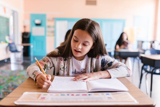 Find skilled physics tutors and classes in Newark, NJ. Personalized support for schoolwork, test prep, and mastering concepts.