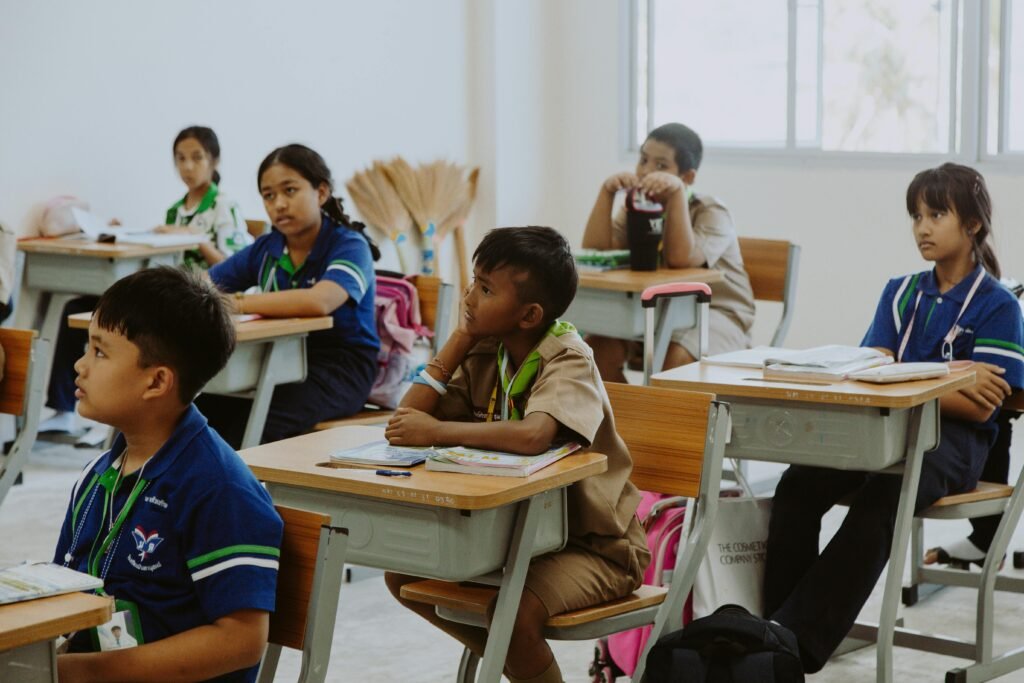 From TikTok dares to school trends—see who’s joining viral challenges, what risks they face, and how schools are responding. Full stats breakdown.