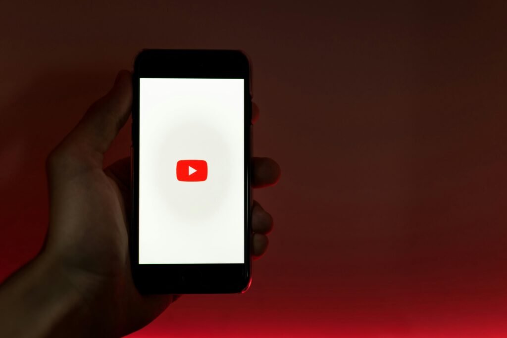 This is a shocking number—only 6 out of 100 kids say that the apps they use the most are for studying. That means 94% are using their devices mostly for games, videos, or chatting. That’s a lot of untapped potential.