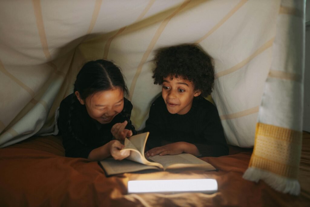 Three-cueing vs explicit phonics: the outcome gap in real classrooms. See accuracy, fluency, and growth. Fast charts, clear actions. Choose what works. Debsie data snapshot.