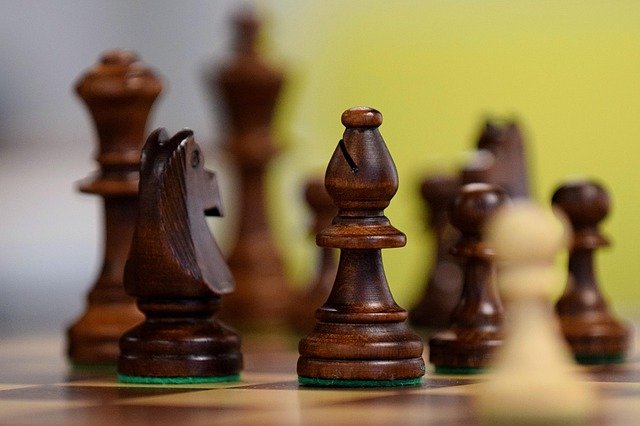 Best chess tutors & classes in Ghent. FIDE-certified coaches for kids & adults. Grow focus and confidence. Book a free Debsie trial today.