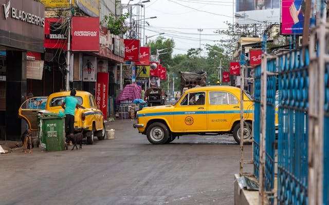 Top Physics tutors & classes in West Bengal. Live CBSE/ICSE & JEE/NEET prep. Build strong basics, boost marks fast. Book a free Debsie trial now.