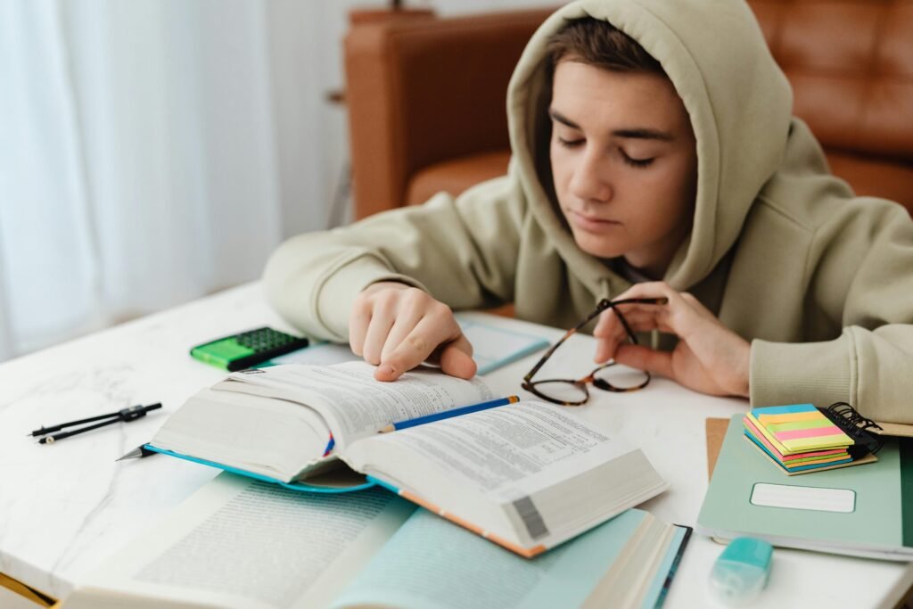 The “10-minute rule” is a simple way to set homework time without fights or guesswork. It says a child should spend about ten minutes per grade level each night on focused homework. A third grader aims for around thirty minutes.