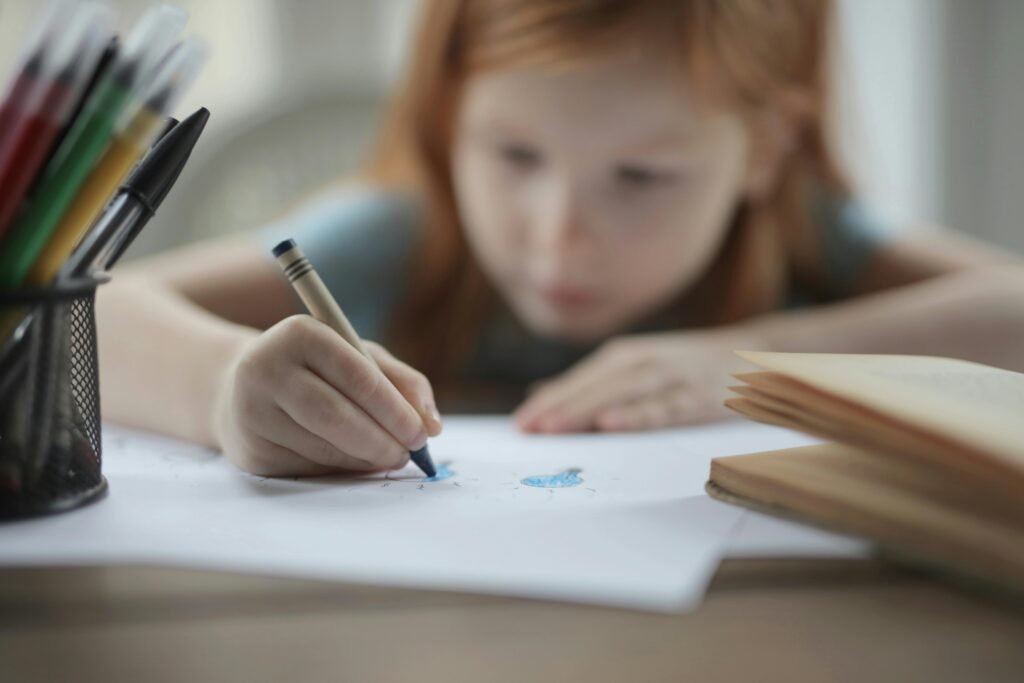 When tasks match a child’s current level, the brain engages. If items are too easy, the mind drifts. If they are too hard, the mind shuts down. Adaptive homework walks the narrow path between. It reads the pattern of right and wrong answers and adjusts the next item in real time.